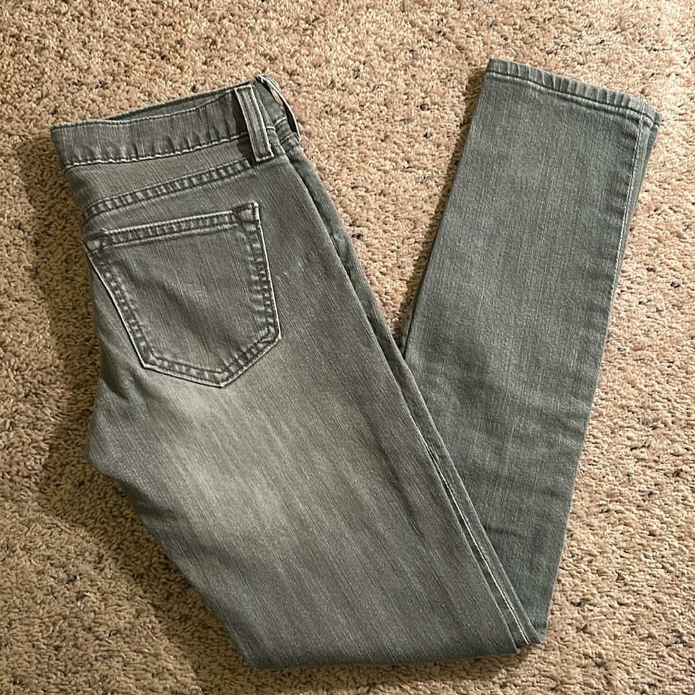 Old Navy The Diva Lowest Rise Skinny Stretch Gray Distressed Denim Jeans Size 0